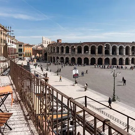 Dimore Verona Opera Apartment *